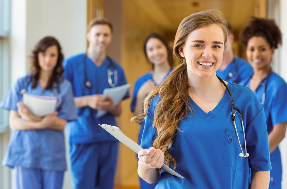 Tuyển dụng nhân viên chăm sóc người cao tuổi làm việc tại Úc Tuyển dụng nhân viên chăm sóc người cao tuổi làm việc tại Úc